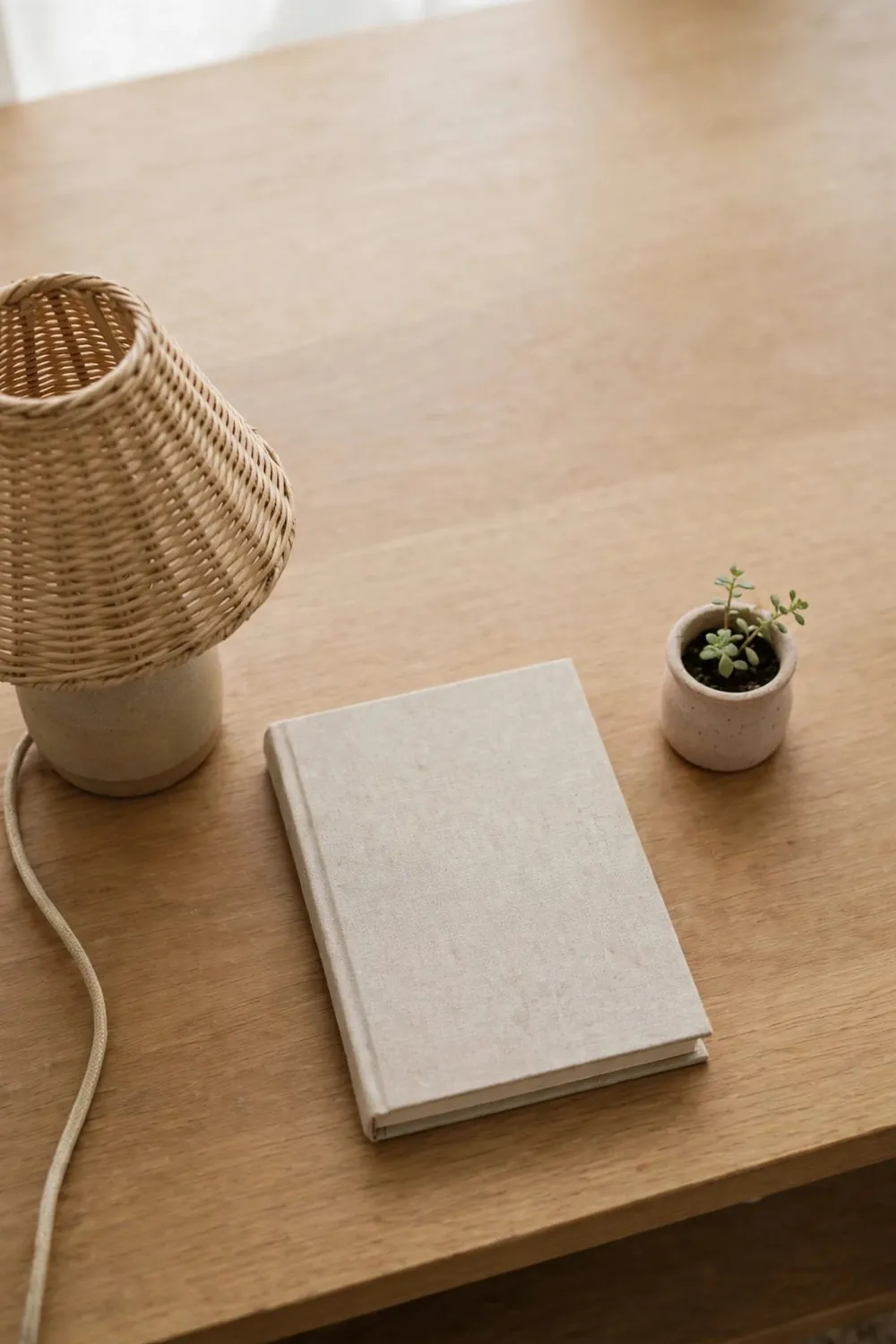 Small cozy boho bedroom: keep Surfaces at "Three Things" Max