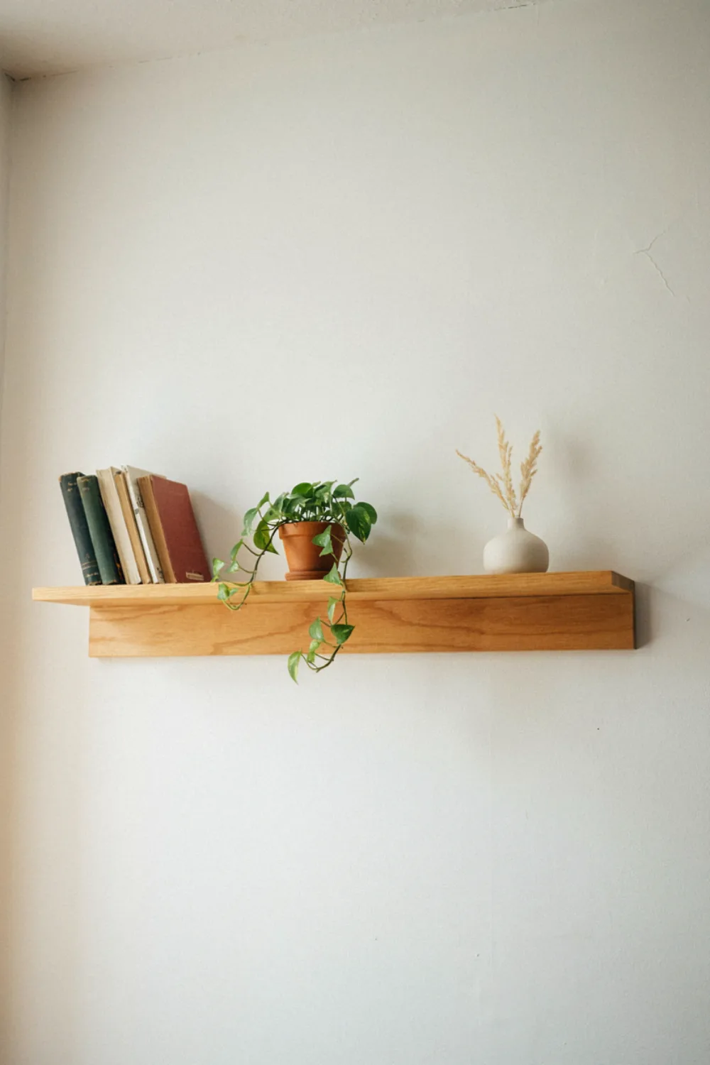 Simple diy home project in progress: build a Floating Shelf From a Single Board